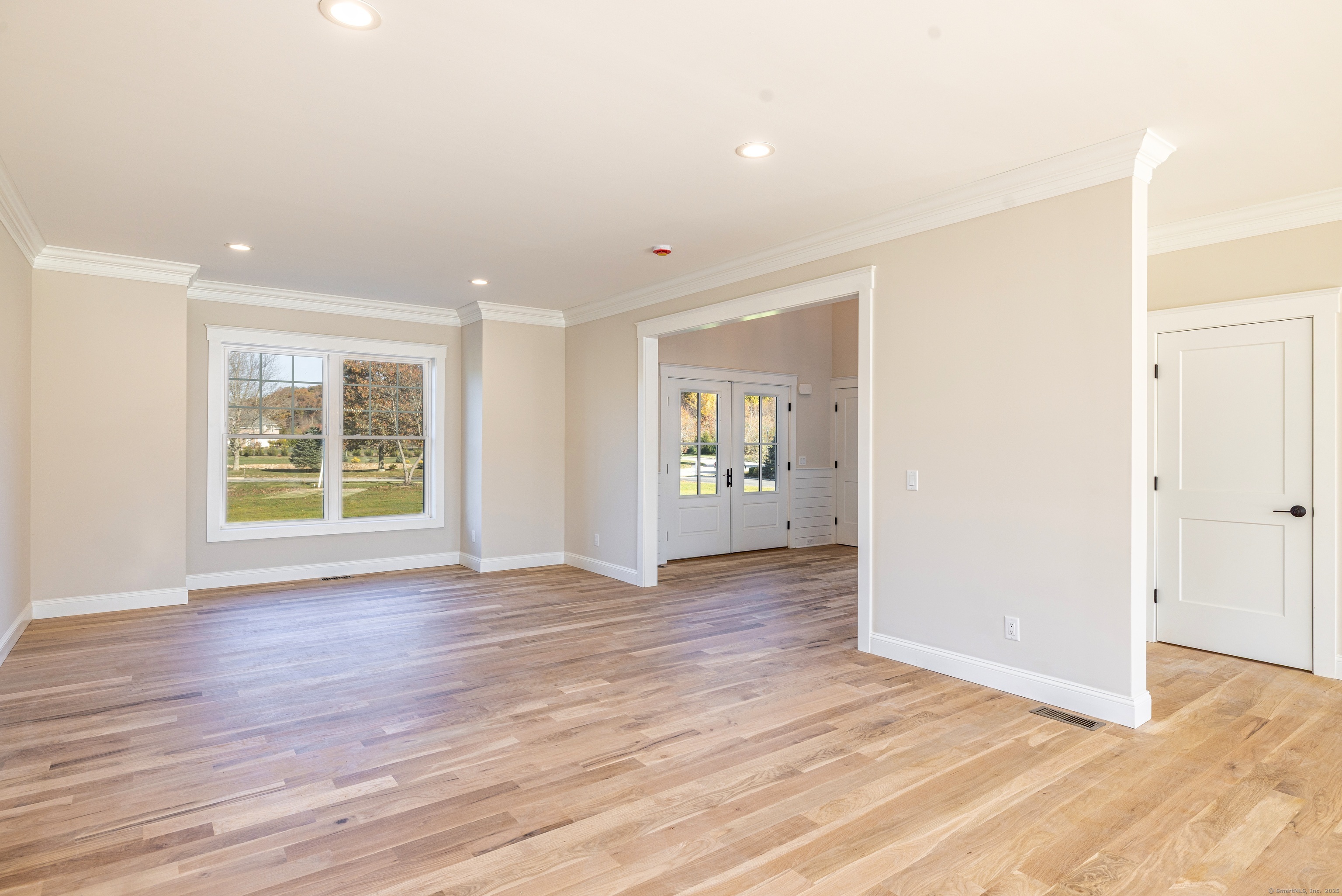 East Lyme, Connecticut 06333, United States, 4 Bedrooms Bedrooms, ,3 BathroomsBathrooms,Residential,Active,239361