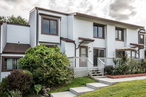 215 Cottonwood Road 215 Newington CT 06111
