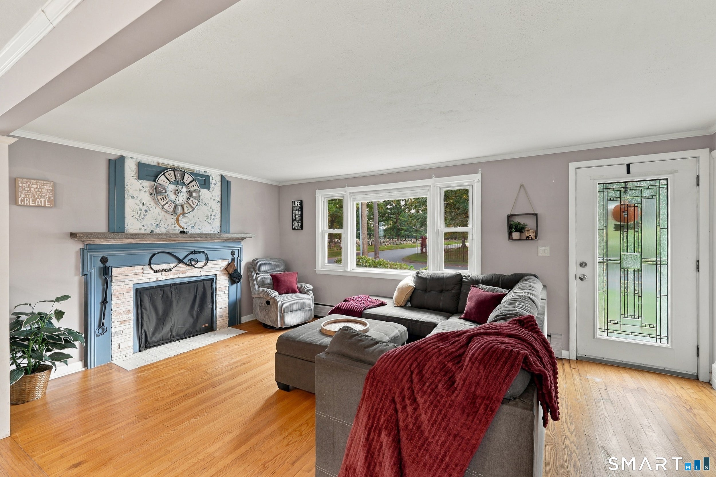 15 Kingsbury Avenue