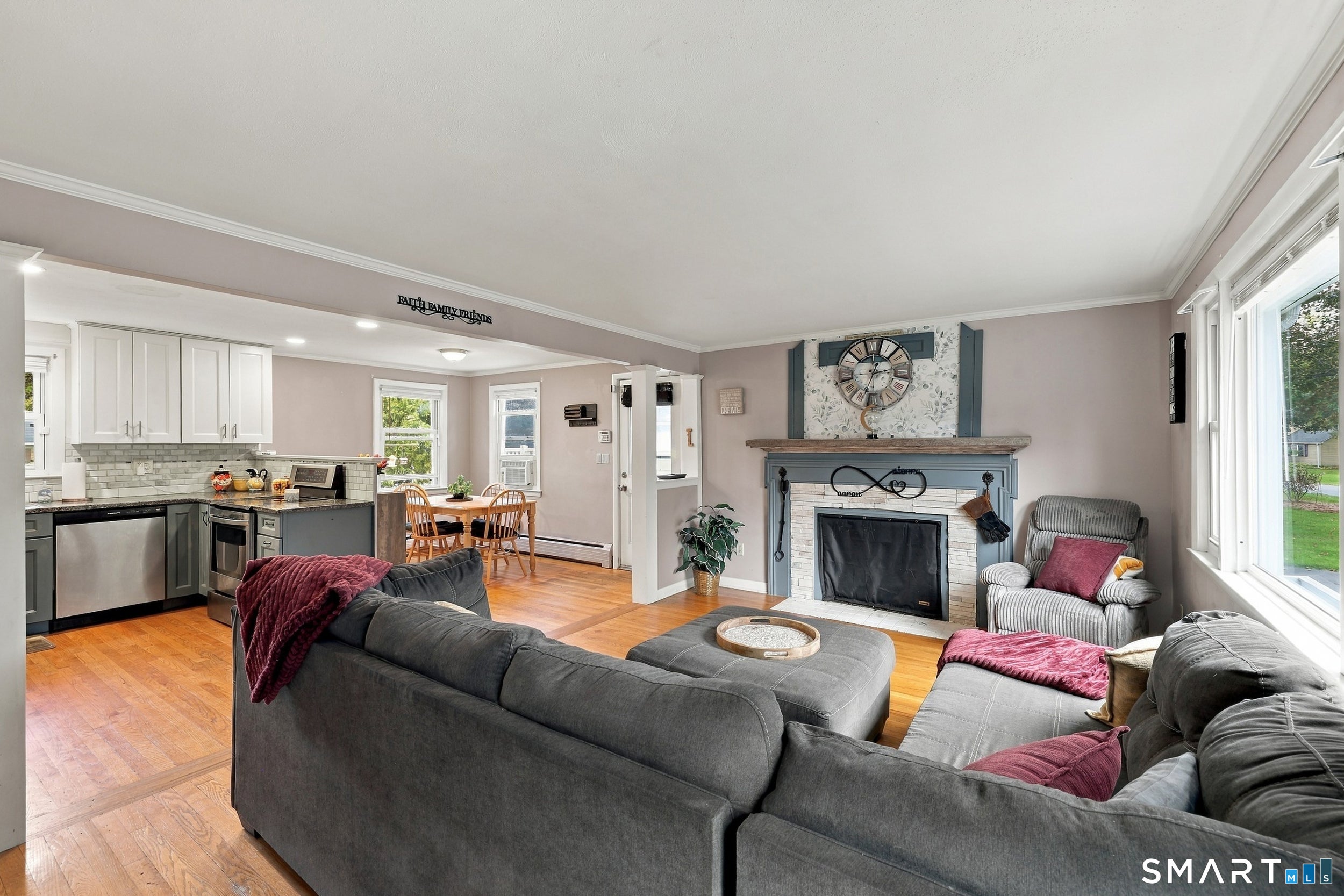 15 Kingsbury Avenue