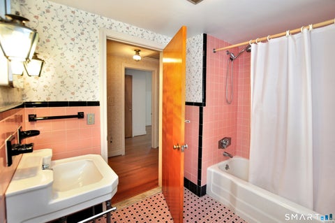 Tiny photo for 220 Arch Road, Avon, CT 06001 (MLS # 24187411)