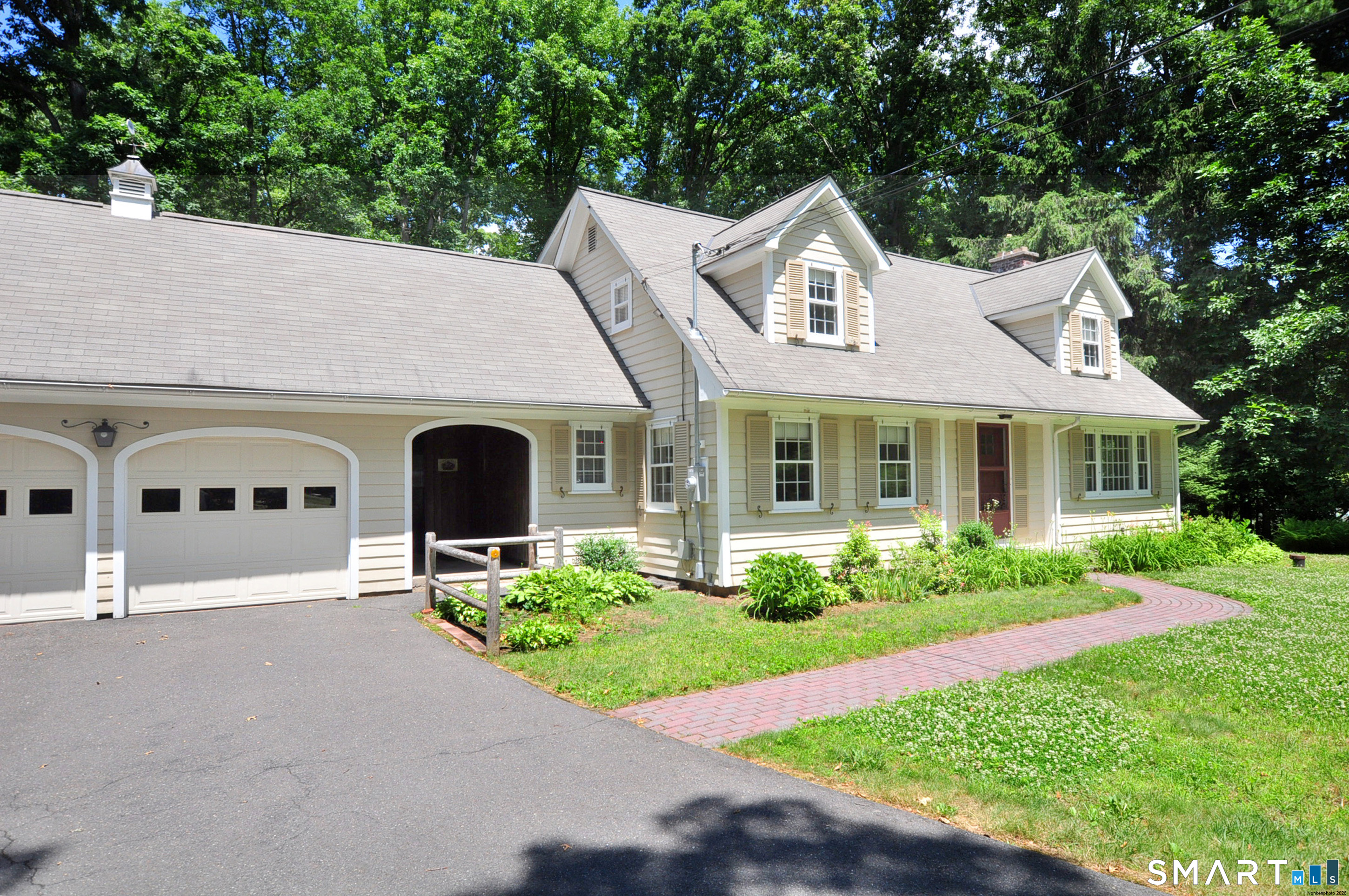 220 Arch Road