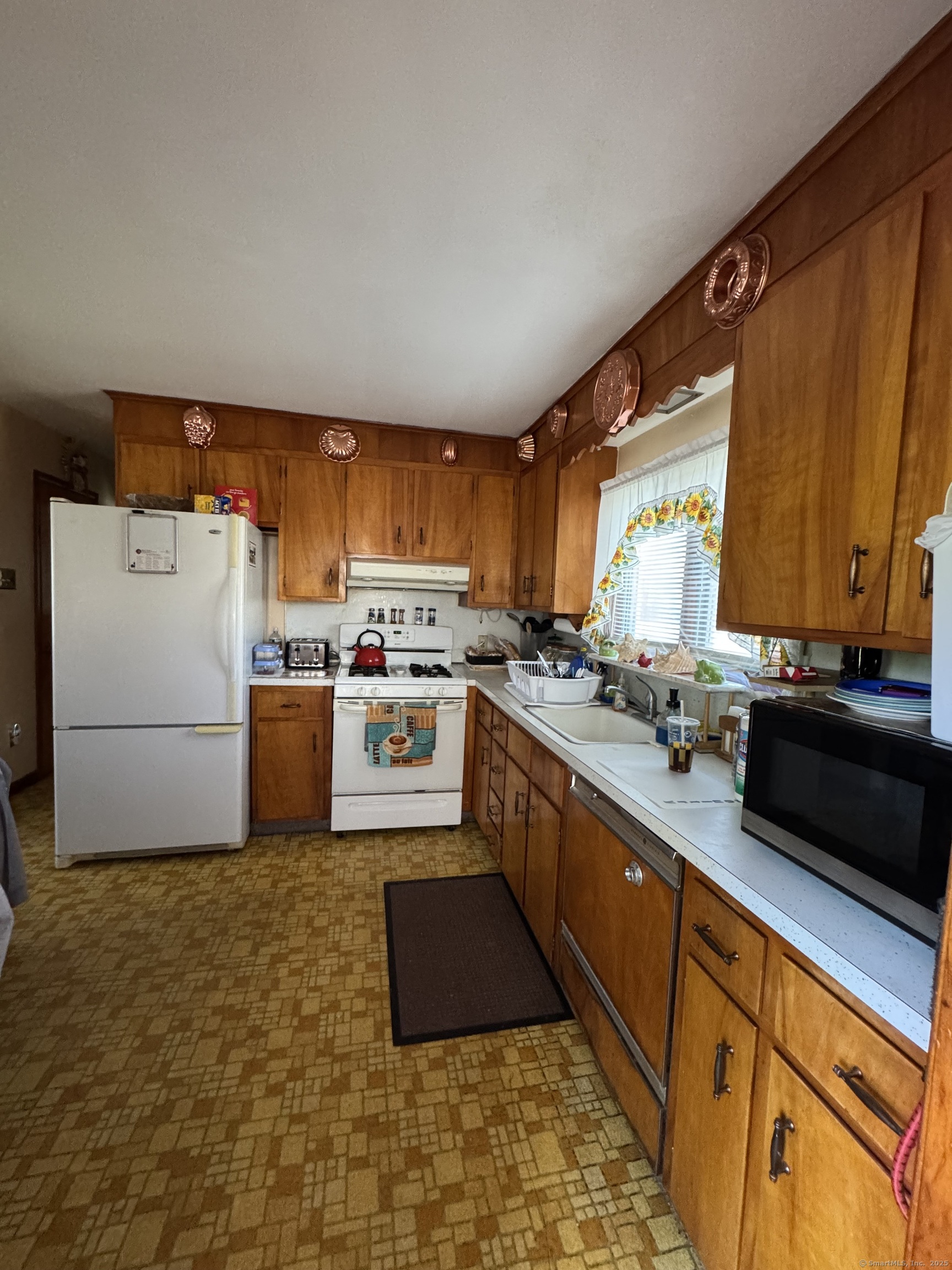 67 Harvey Street, Bridgeport, Connecticut image 5