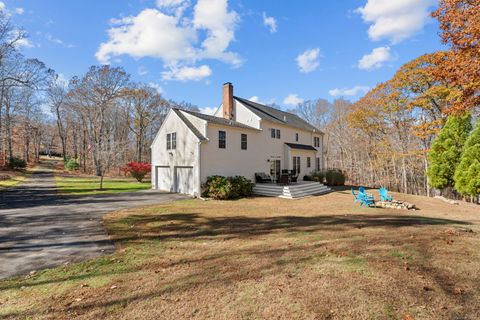 A home in Killingworth