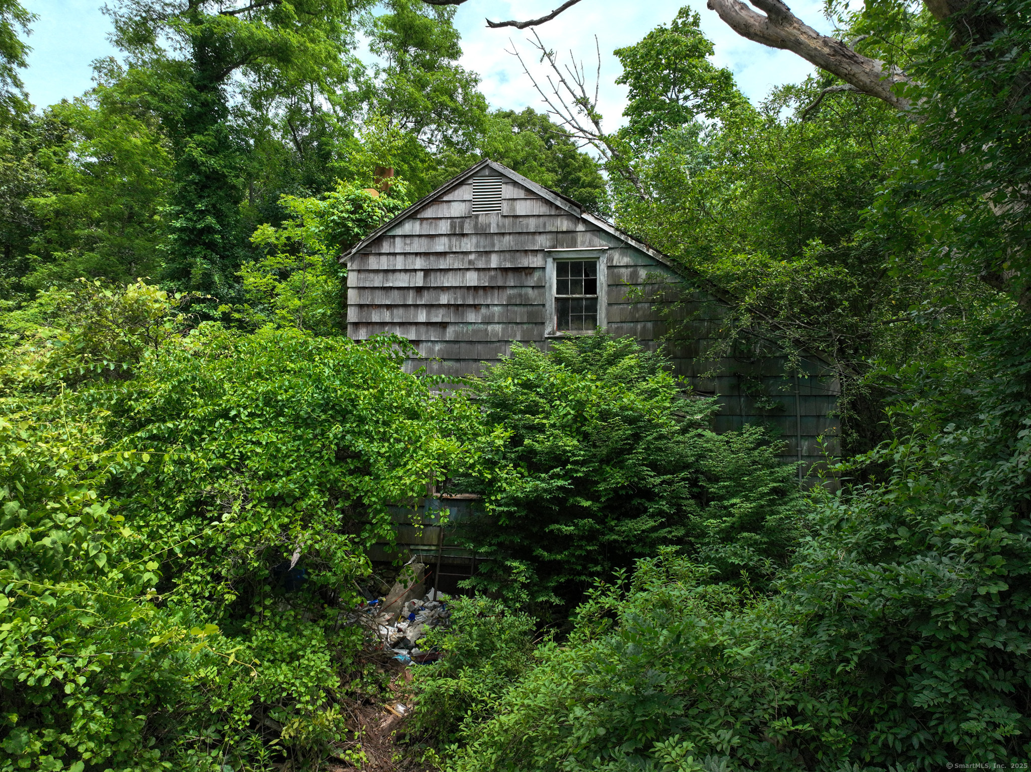 77 Cheshire Road