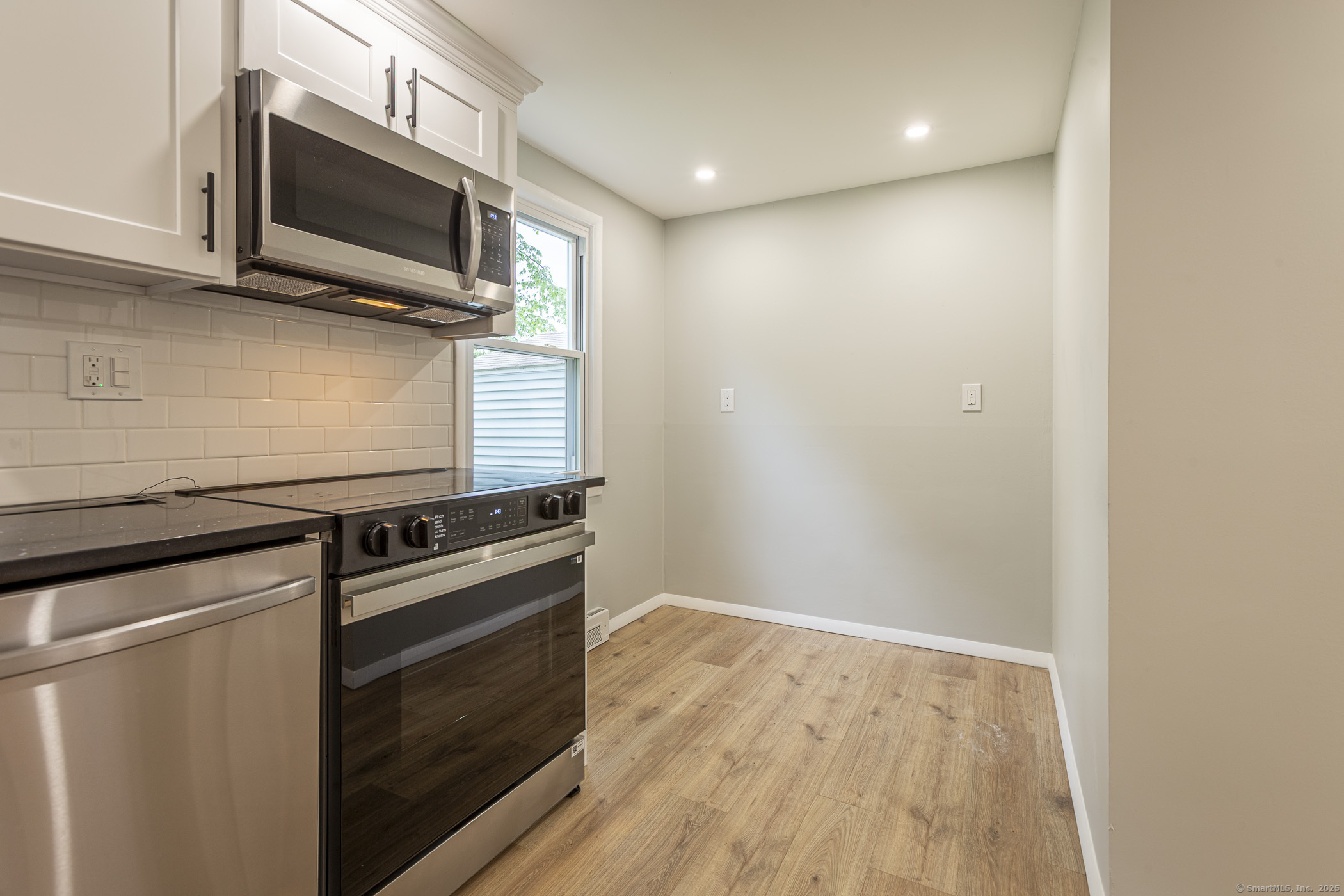 79 Arrowbrook Road, Windsor, Connecticut image 17