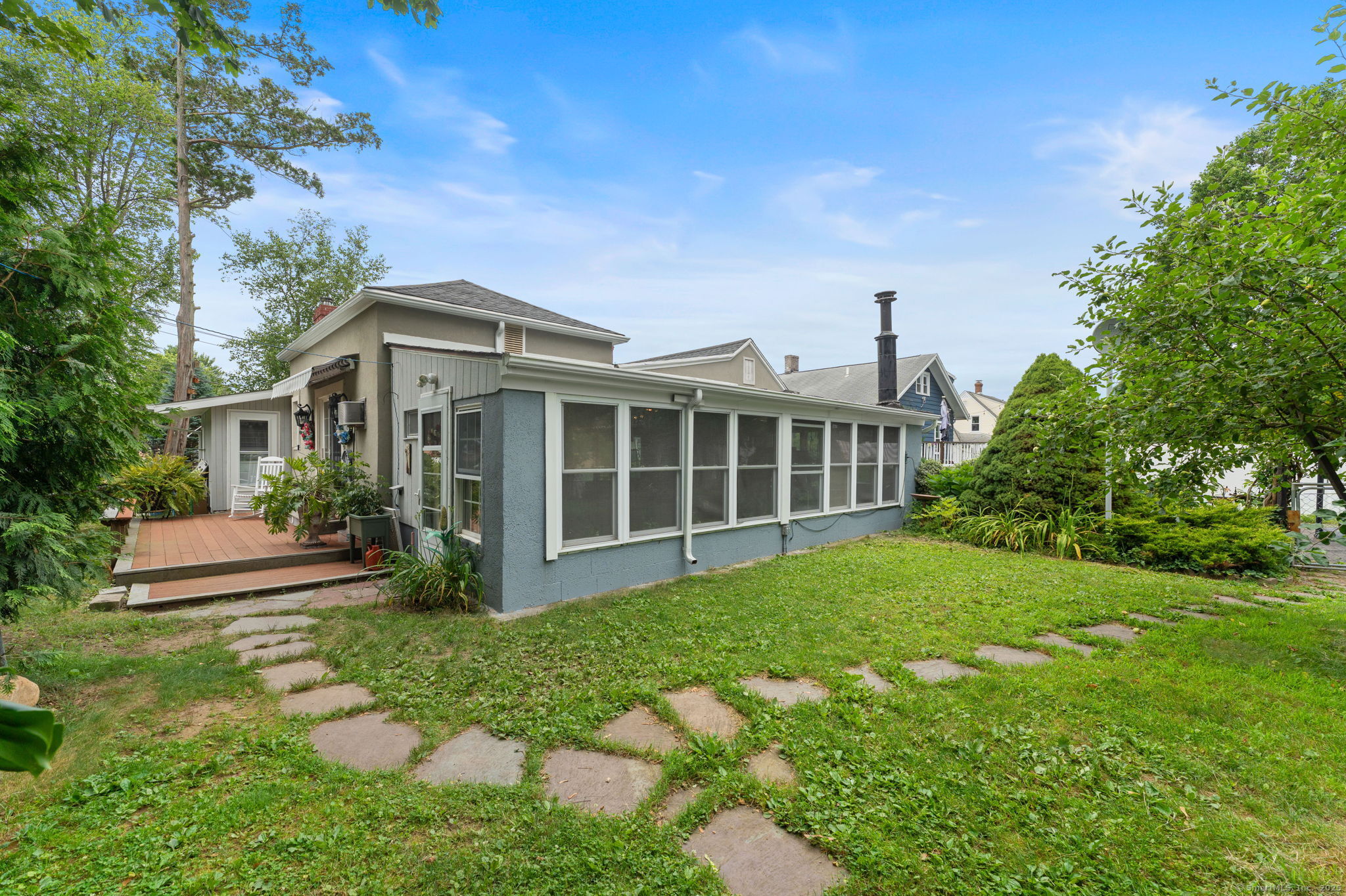 Bristol, Connecticut 06010, United States, 3 Bedrooms Bedrooms, ,2 BathroomsBathrooms,Residential,Active,162597