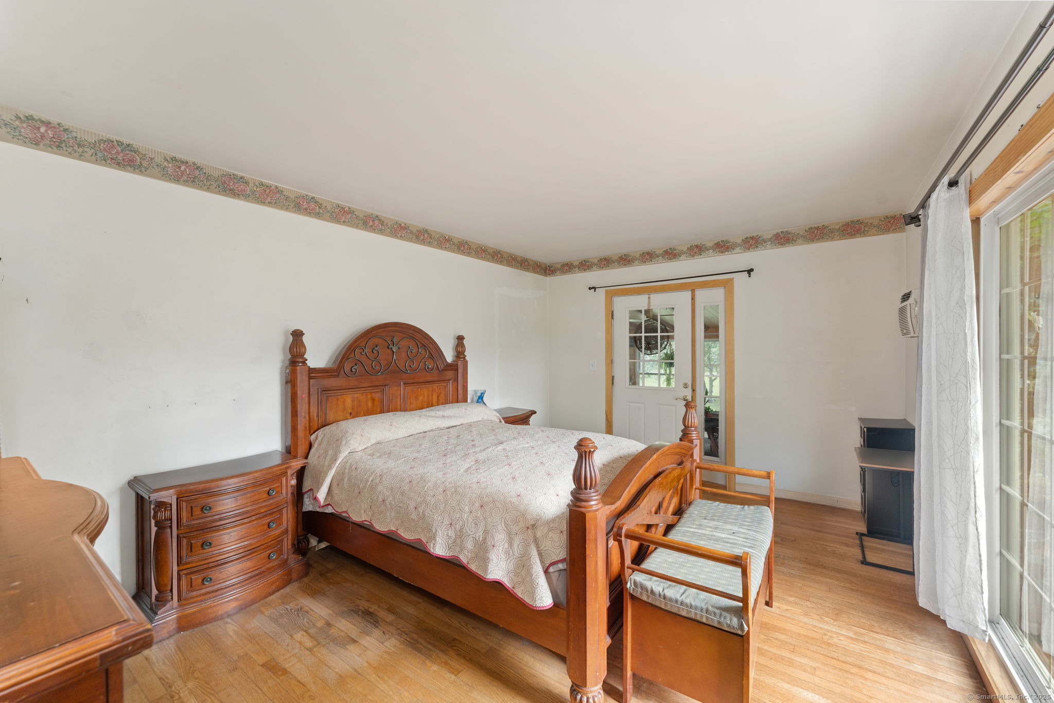 Bristol, Connecticut 06010, United States, 3 Bedrooms Bedrooms, ,2 BathroomsBathrooms,Residential,Active,162597