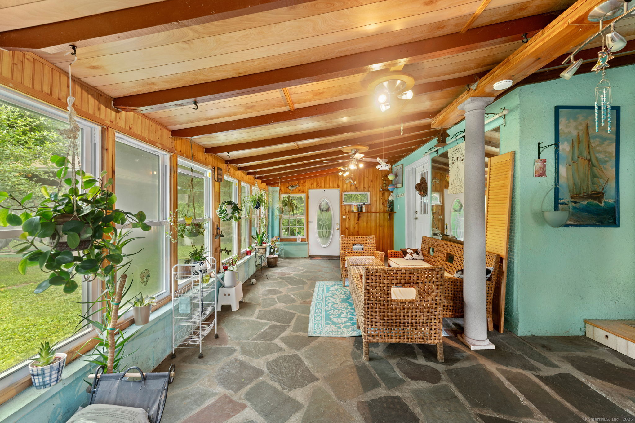 Bristol, Connecticut 06010, United States, 3 Bedrooms Bedrooms, ,2 BathroomsBathrooms,Residential,Active,162597