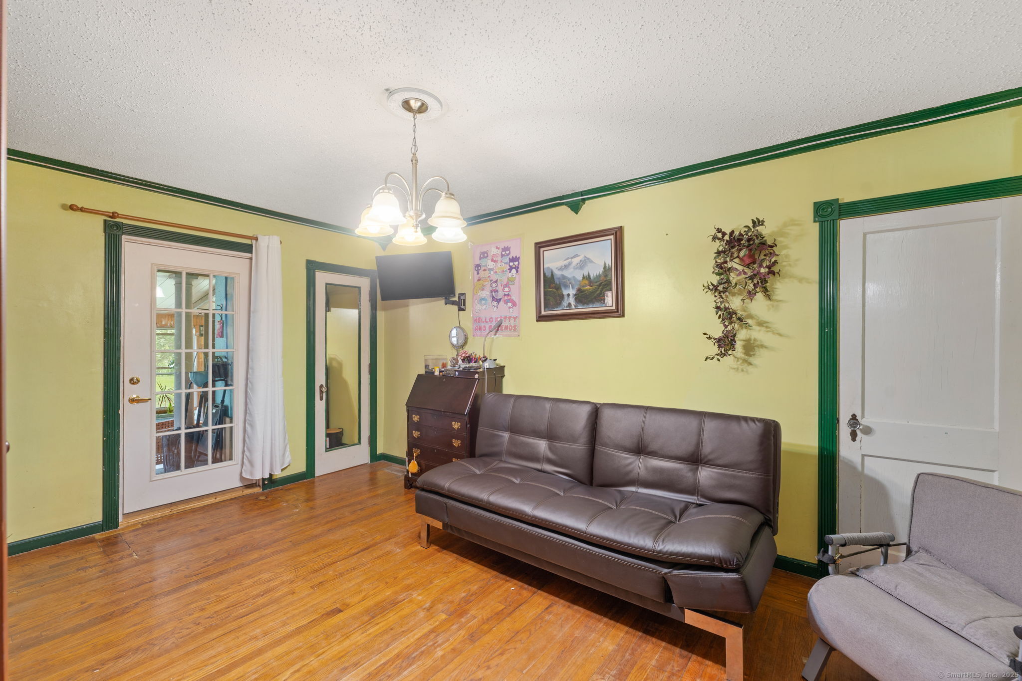 Bristol, Connecticut 06010, United States, 3 Bedrooms Bedrooms, ,2 BathroomsBathrooms,Residential,Active,162597