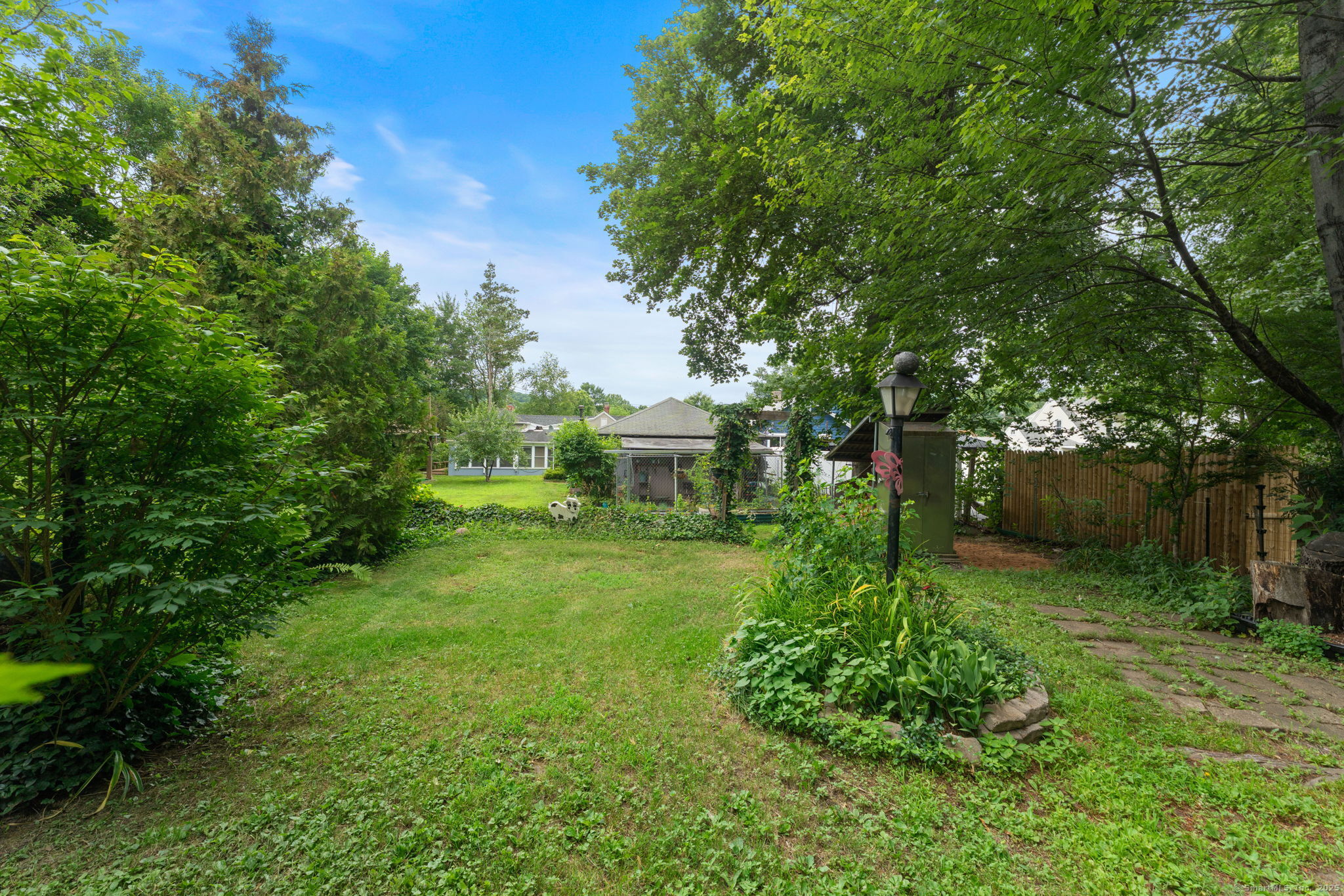 Bristol, Connecticut 06010, United States, 3 Bedrooms Bedrooms, ,2 BathroomsBathrooms,Residential,Active,162597