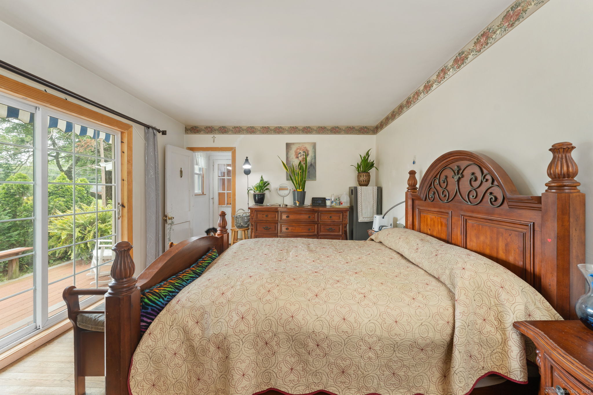 Bristol, Connecticut 06010, United States, 3 Bedrooms Bedrooms, ,2 BathroomsBathrooms,Residential,Active,162597