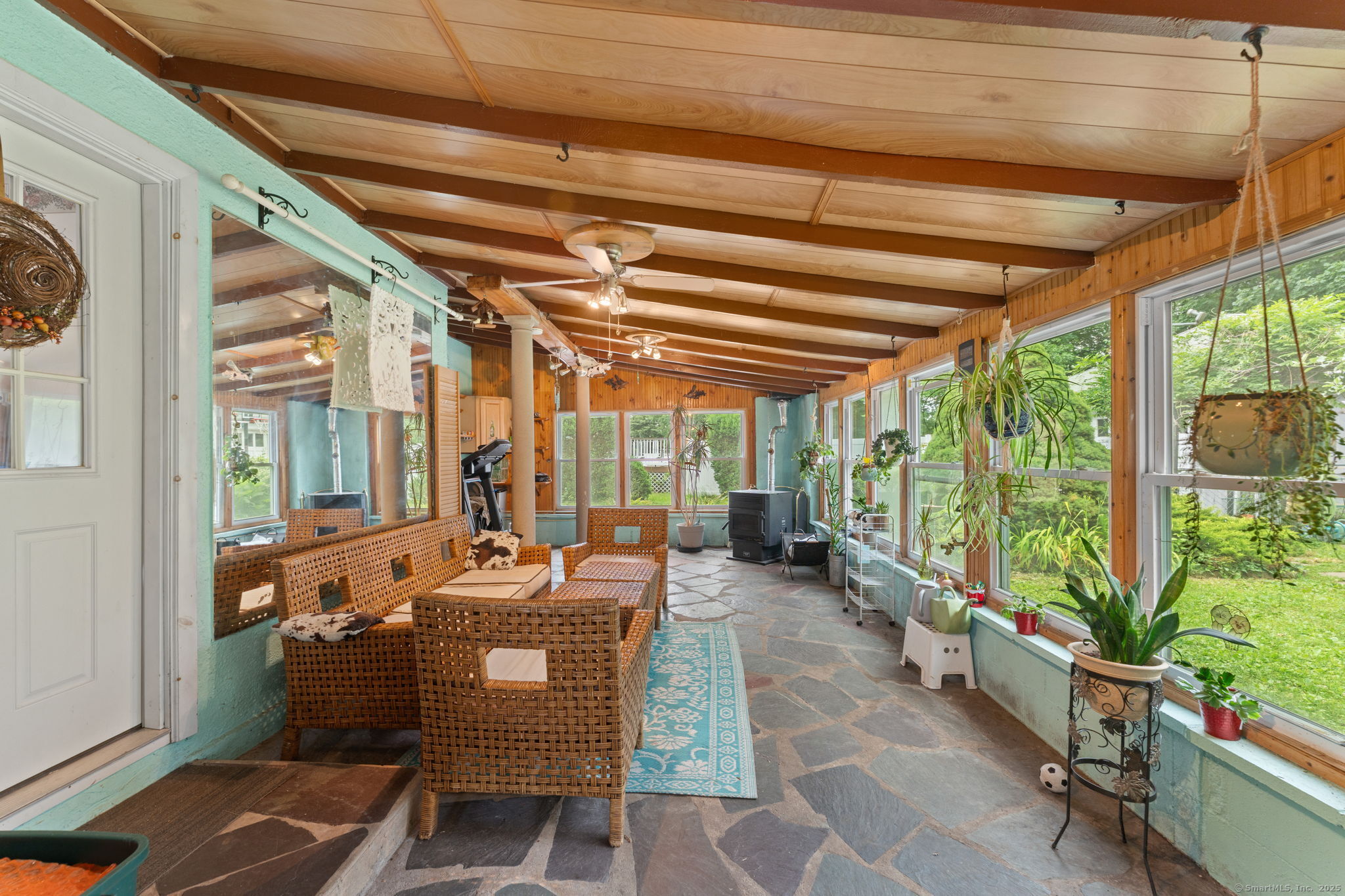 Bristol, Connecticut 06010, United States, 3 Bedrooms Bedrooms, ,2 BathroomsBathrooms,Residential,Active,162597