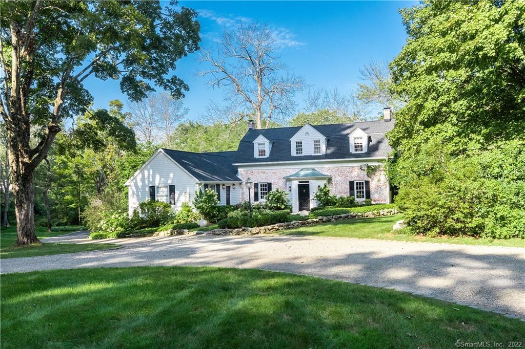 Photo 1 of 719 Valley Road, New Canaan, Connecticut, $1,625,000, Web #: 170336033