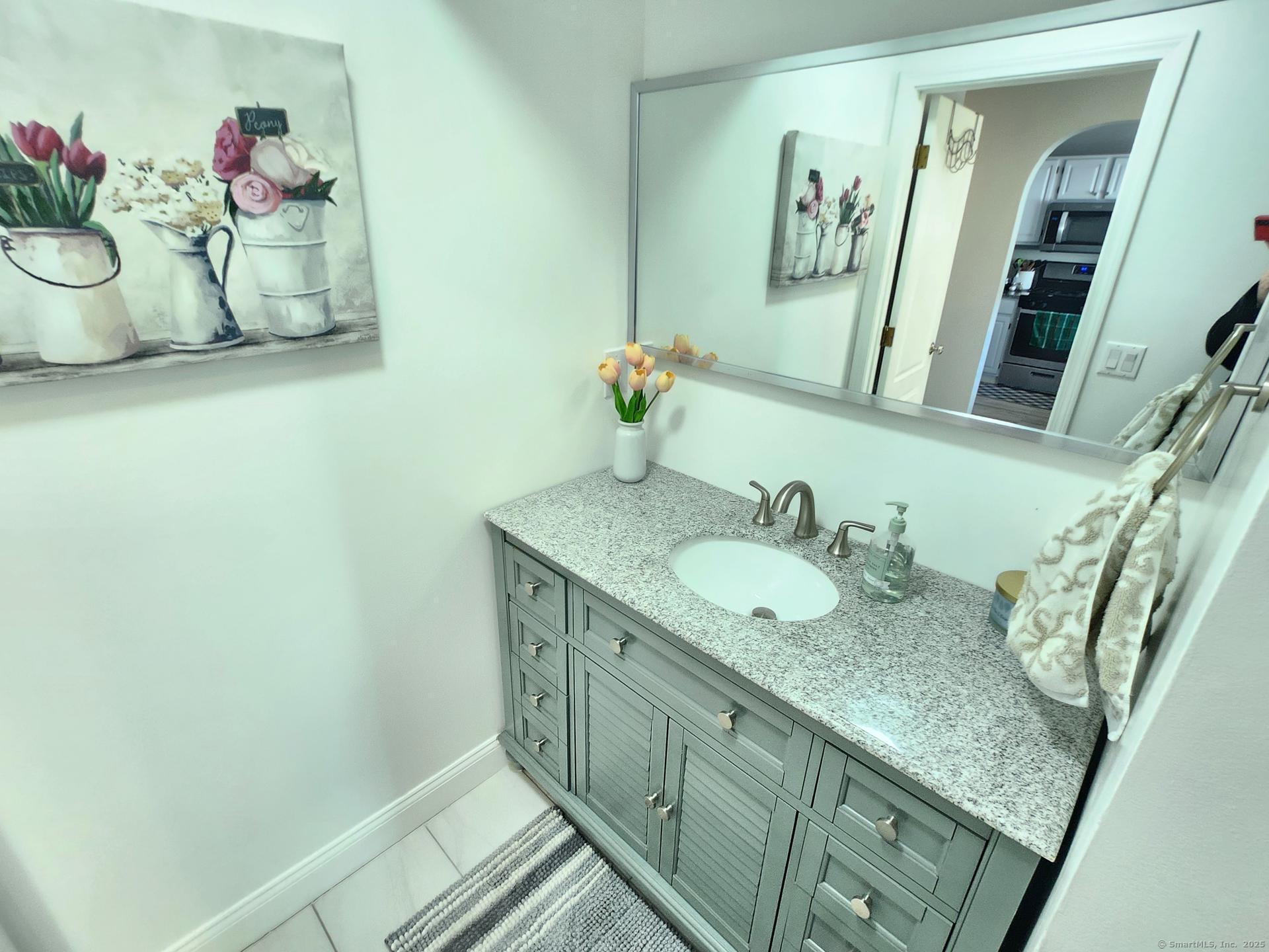 102 Steeplechase Drive #102, Newington, Connecticut image 12
