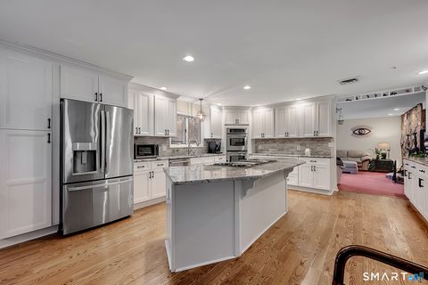 Tiny photo for 10 Canterbury Way, North Haven, CT 06473 (MLS # 24155491)