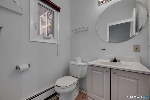 Tiny photo for 10 Canterbury Way, North Haven, CT 06473 (MLS # 24155491)