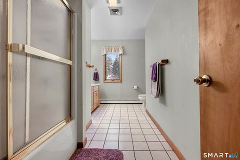 Tiny photo for 10 Canterbury Way, North Haven, CT 06473 (MLS # 24155491)