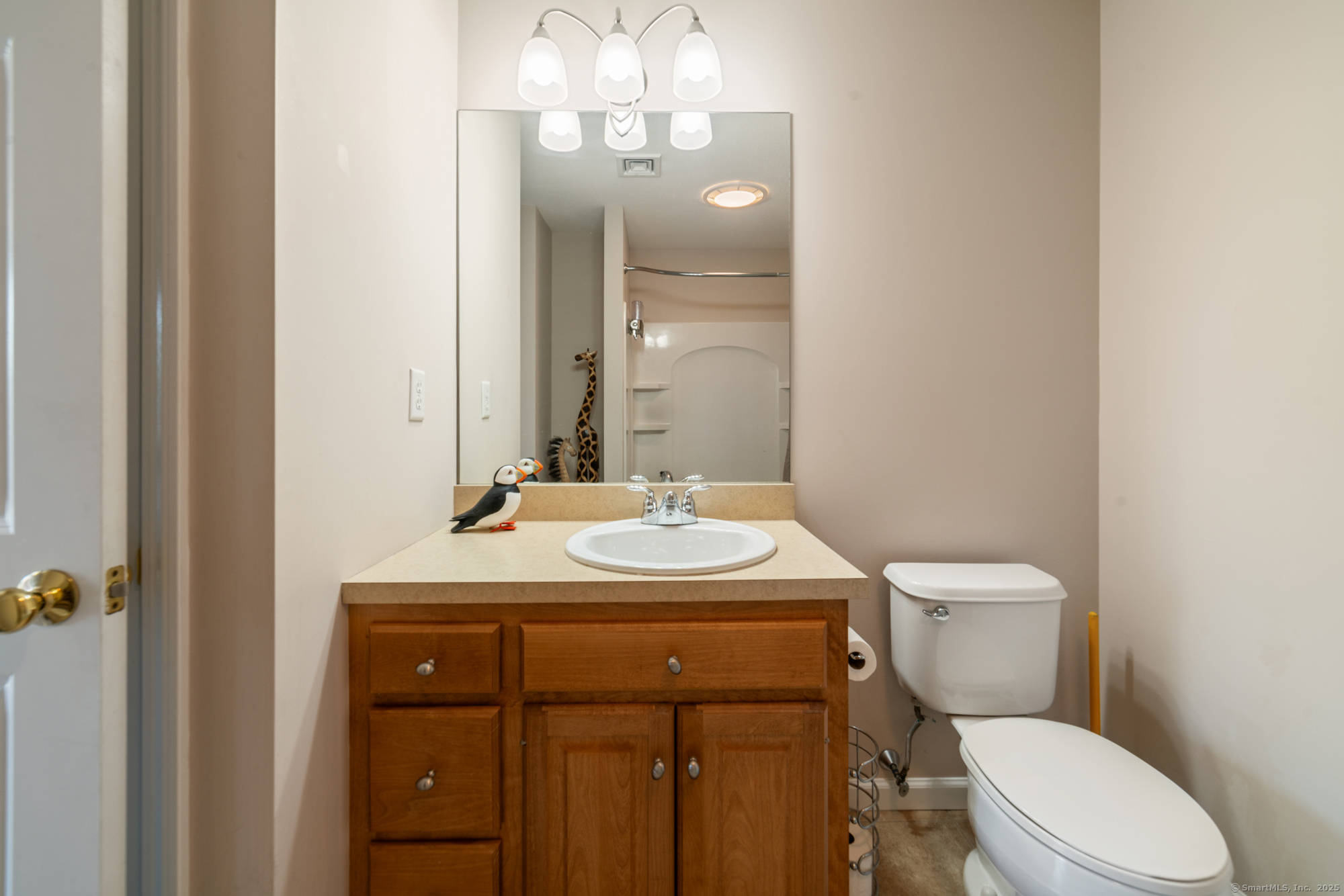370 Emmett Street #APT 8-8, Bristol, Connecticut image 24