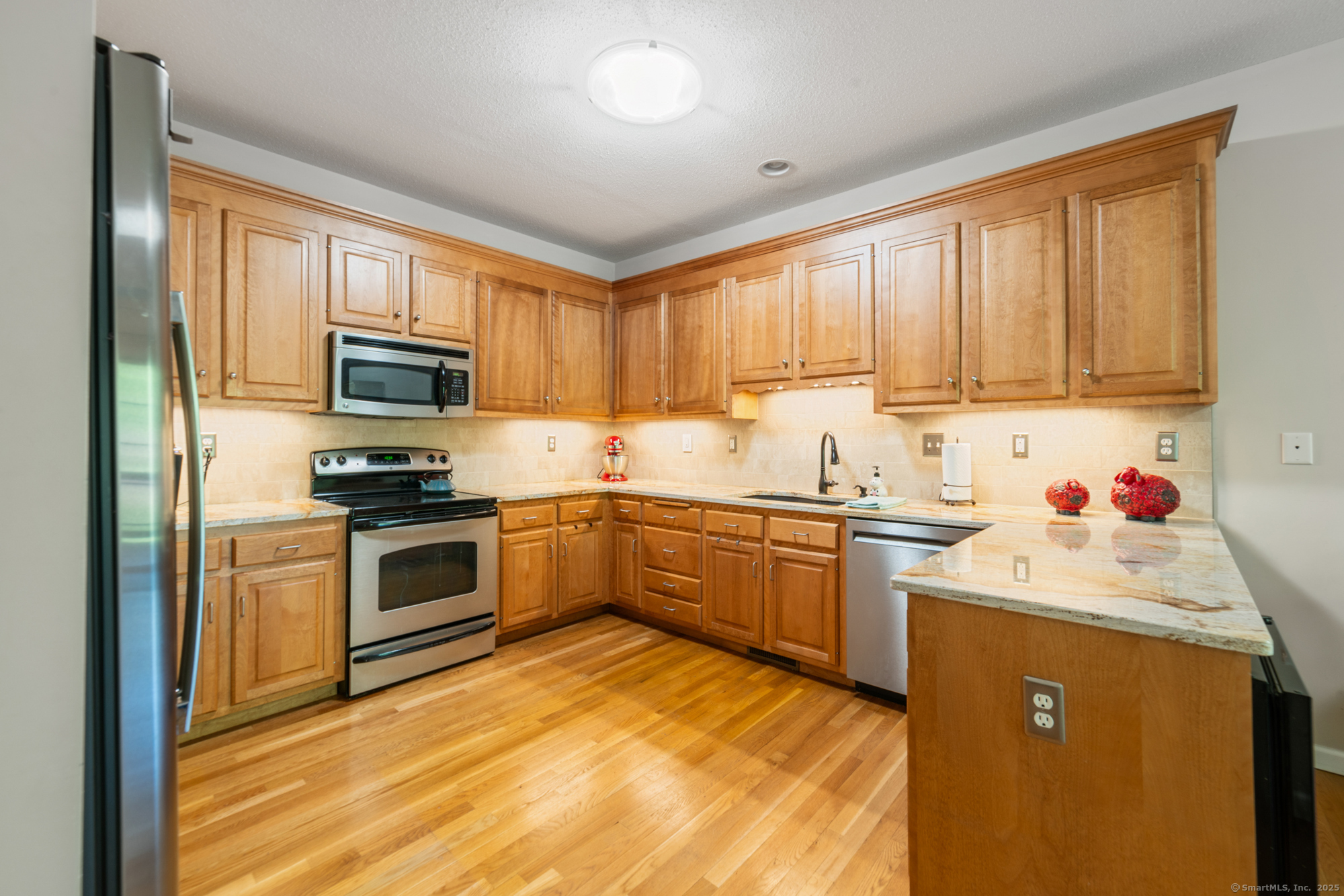 370 Emmett Street #APT 8-8, Bristol, Connecticut image 12