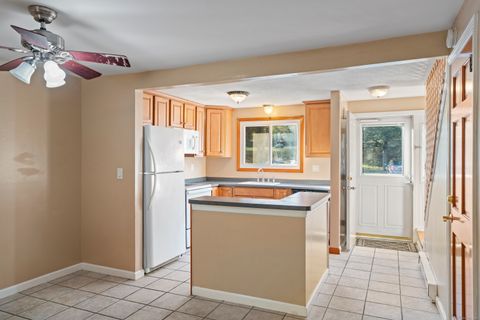 Tiny photo for 231 Boston Post Road #9, East Lyme, CT 06333 (MLS # 24136070)