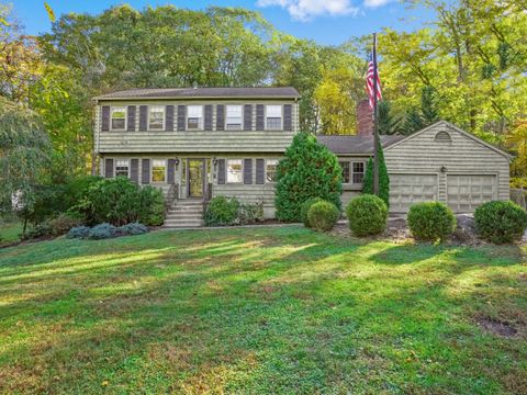 Photo of 110 Sturbridge Lane, Trumbull, CT 06611 (MLS # 24135758)