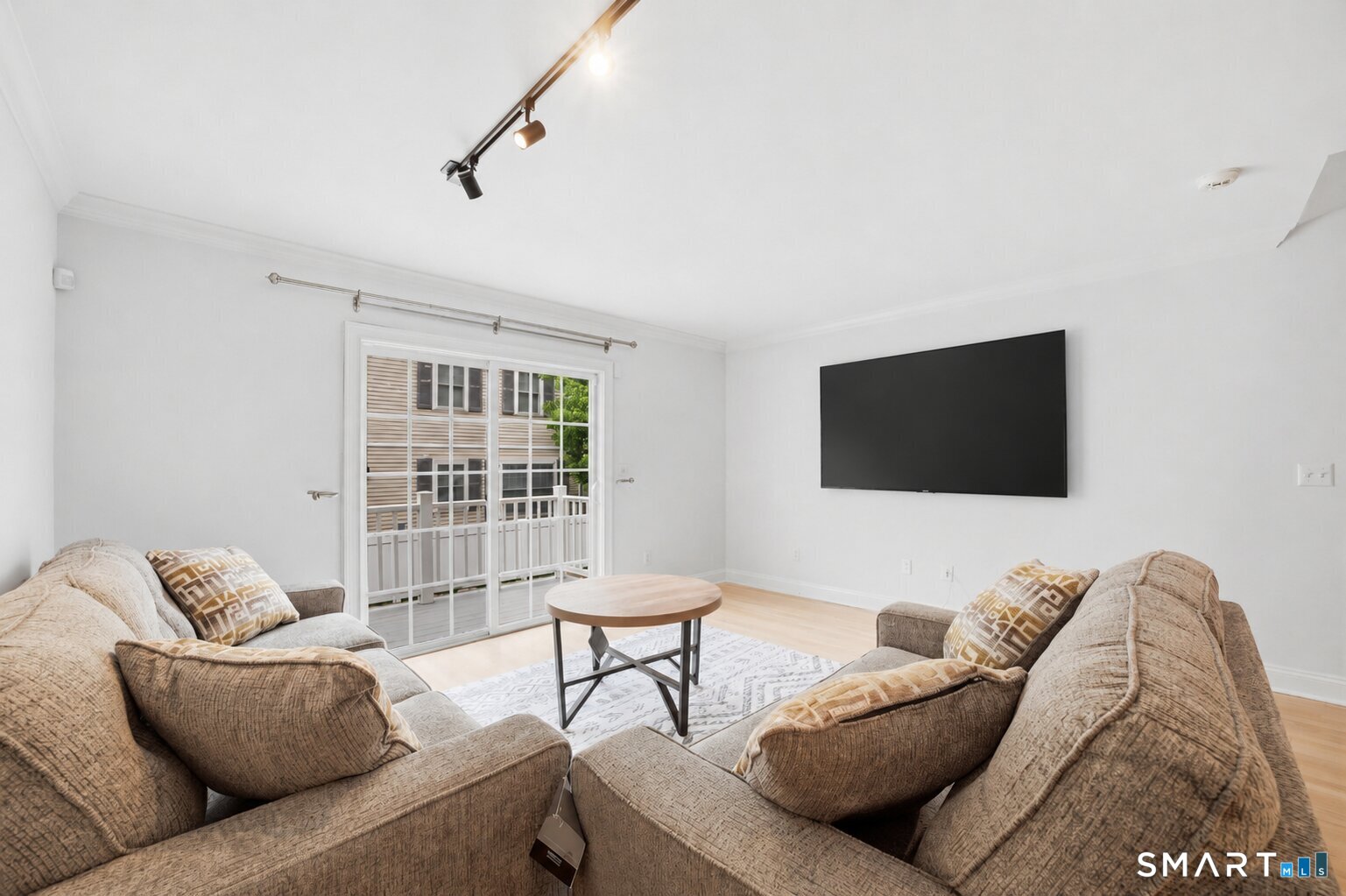 39 Maple Tree Avenue 26