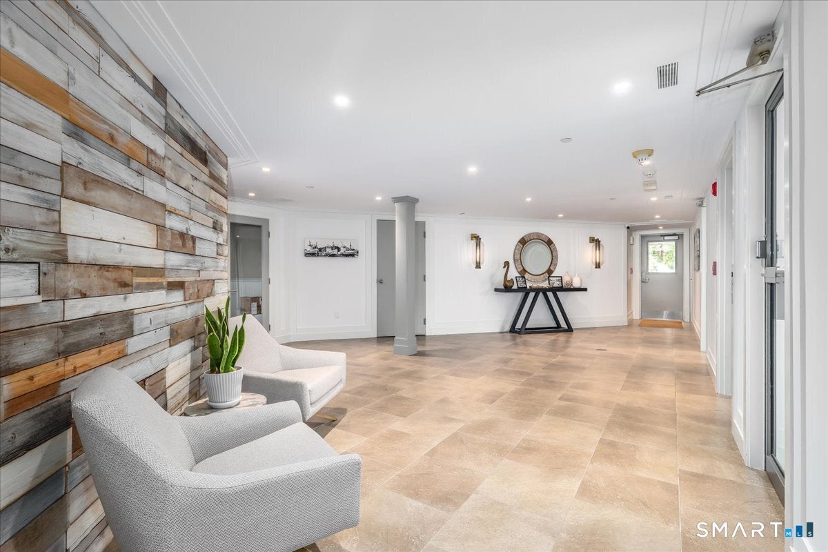 26 Cove Avenue 2B
