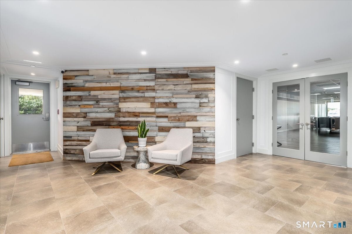 26 Cove Avenue 2B