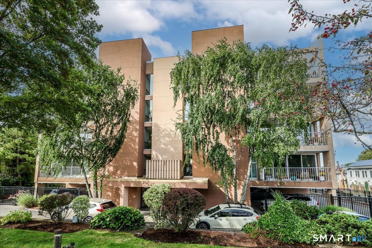 26 Cove Avenue 2B