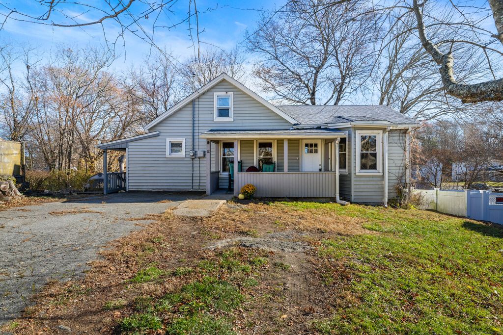 Photo of 12 Quarry Street, Norwich, CT 06360 (MLS # 24142083)