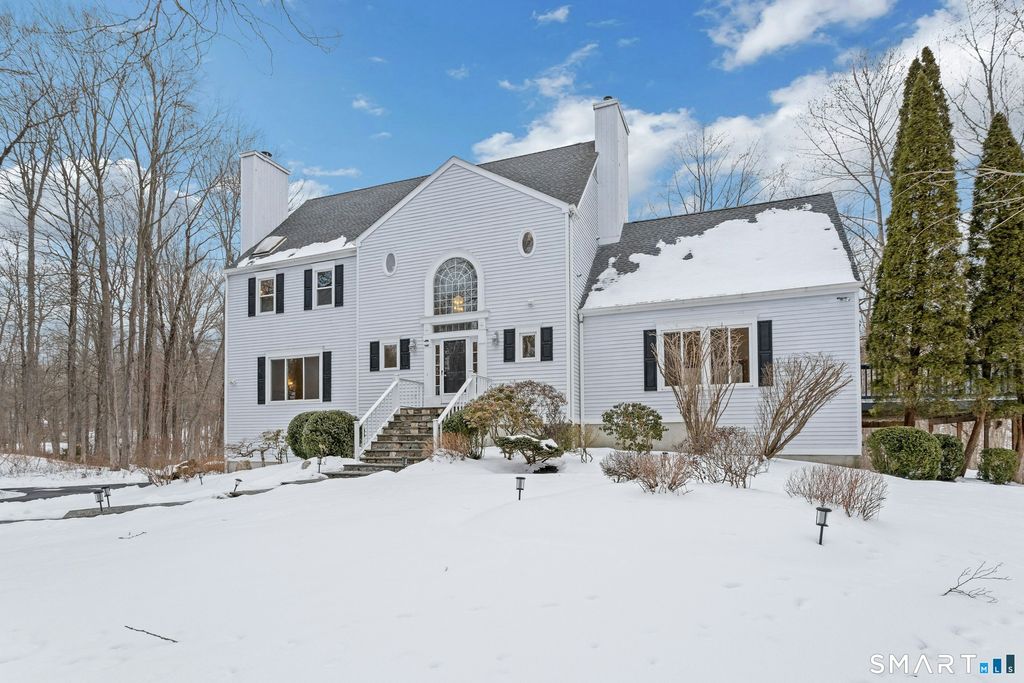 Photo of 6 Morganti Court, Ridgefield, CT 06877 (MLS # 24142377)