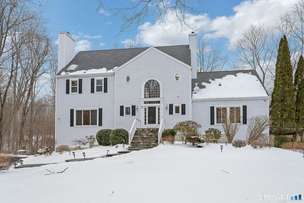 Photo of 6 Morganti Court, Ridgefield, CT 06877 (MLS # 24142377)