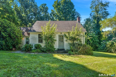 Photo of 481 Main Street N, Woodbury, CT 06798 (MLS # 24197035)