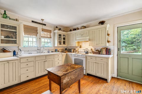 Tiny photo for 481 Main Street N, Woodbury, CT 06798 (MLS # 24197035)