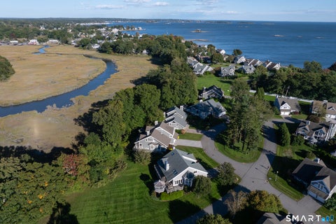 Homes For Sale - 15 Linden Shores #15<br/> Branford, CT 06405