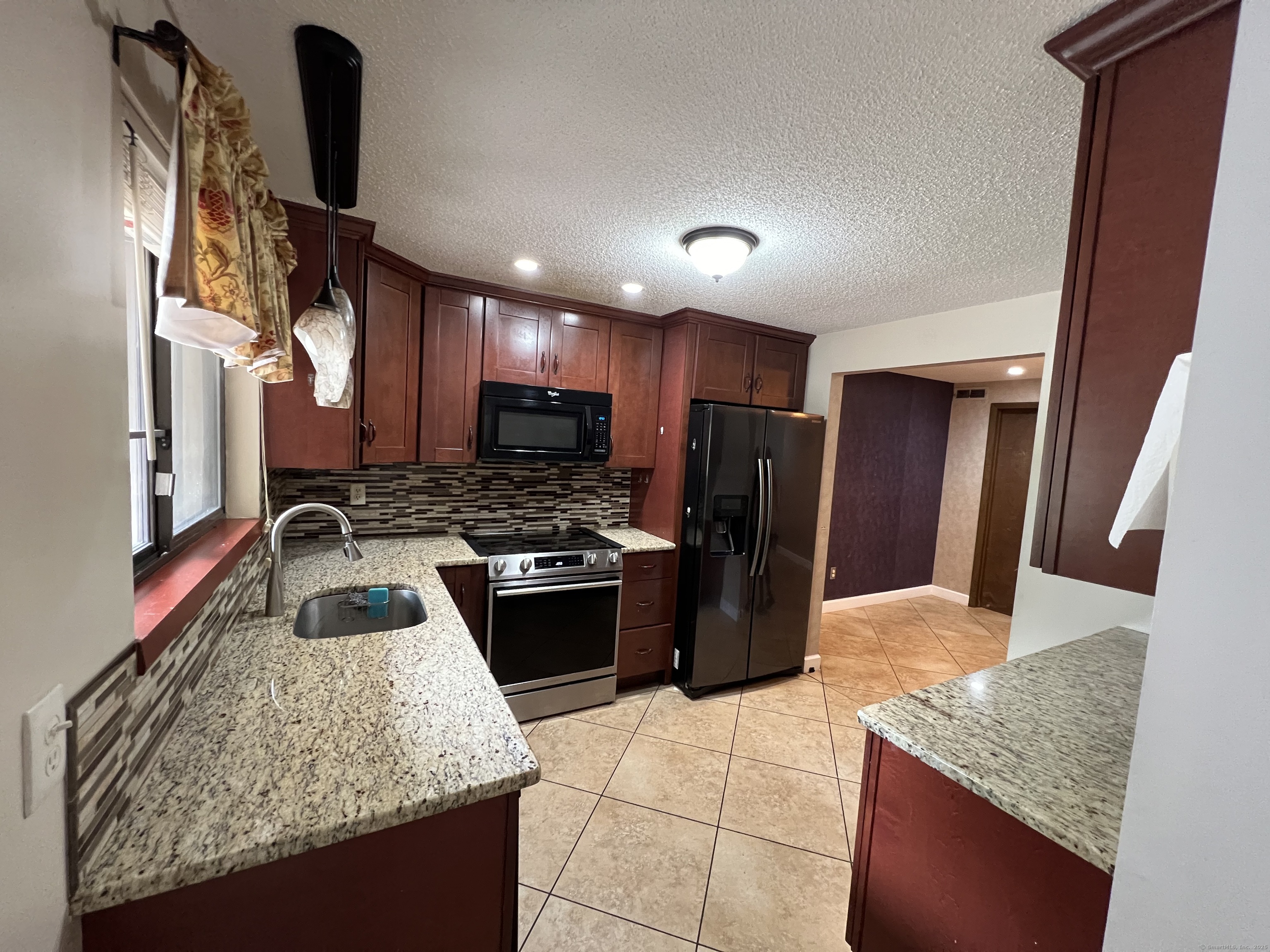 Rental Property at Amato Drive Apt G, South Windsor, Connecticut - Bedrooms: 2 
Bathrooms: 2 
Rooms: 5  - $2,600 MO.