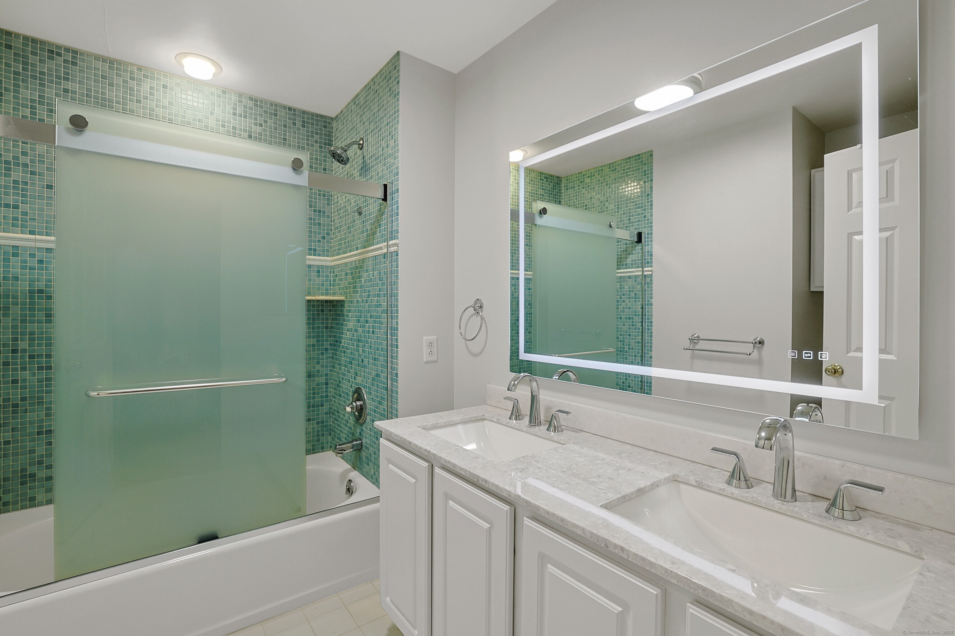 19 Cross Street, Greenwich, Connecticut image 11