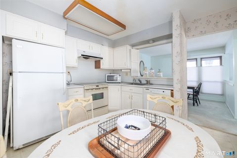 Tiny photo for 7 Maple Lane #7, Avon, CT 06001 (MLS # 24156451)