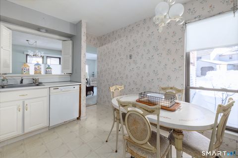 Tiny photo for 7 Maple Lane #7, Avon, CT 06001 (MLS # 24156451)