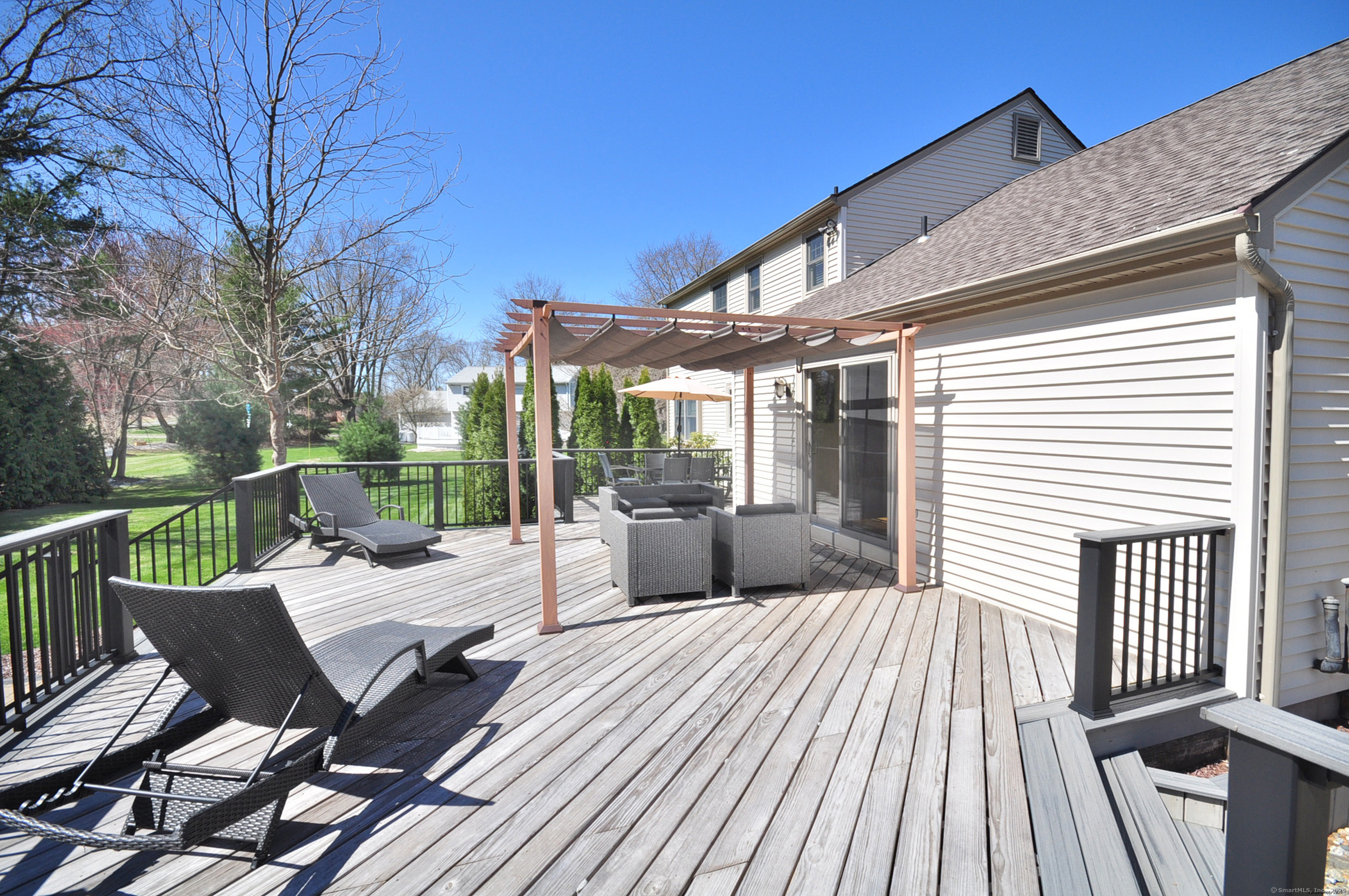 24 Carriage Drive, South Windsor, Connecticut image 5