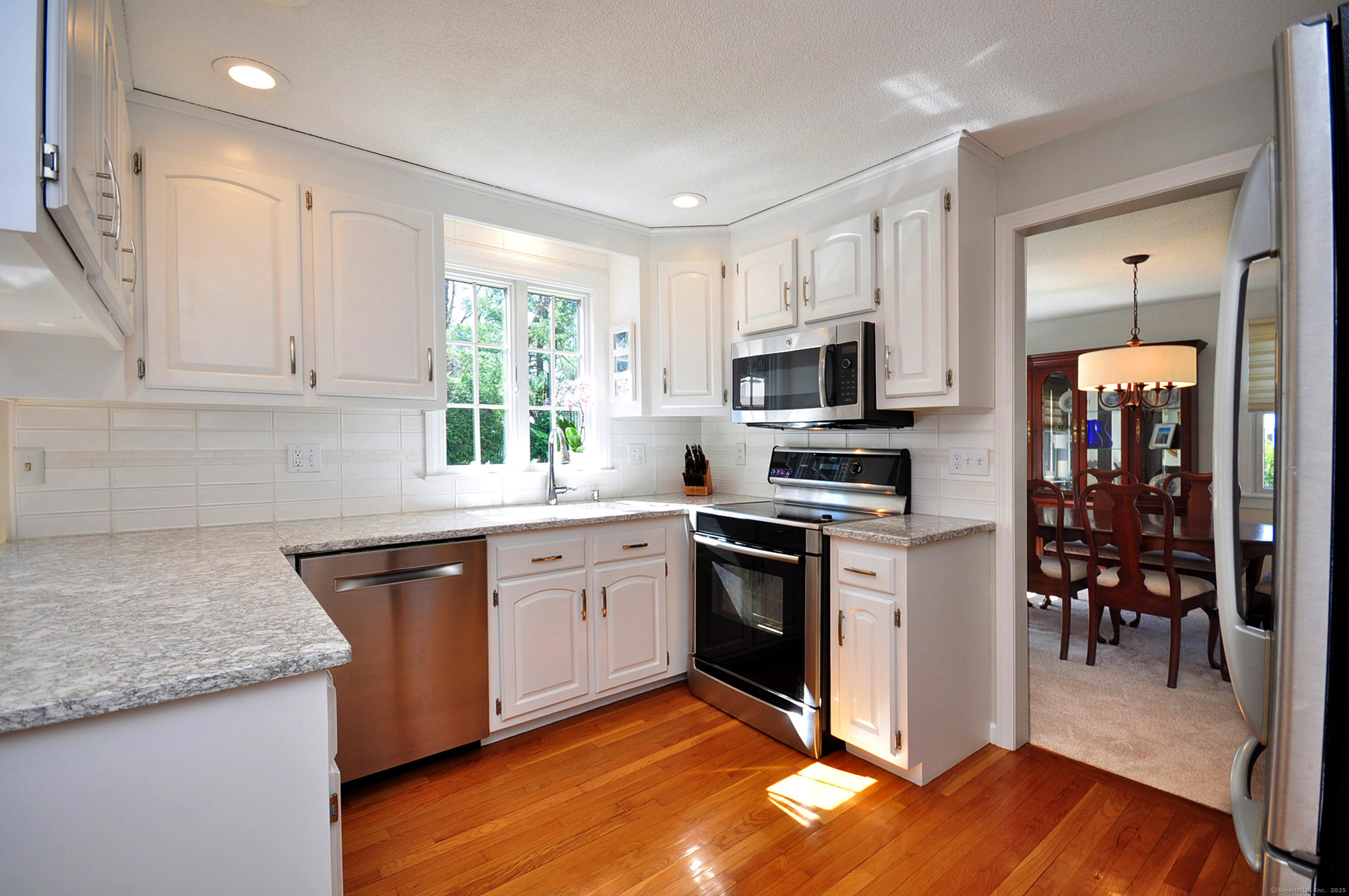 24 Carriage Drive, South Windsor, Connecticut image 16