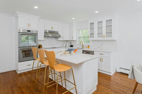 Tiny photo for 171 Proprietors Crossing, New Canaan, CT 06840 (MLS # 24115241)