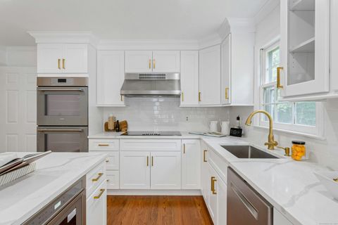 Tiny photo for 171 Proprietors Crossing, New Canaan, CT 06840 (MLS # 24115241)