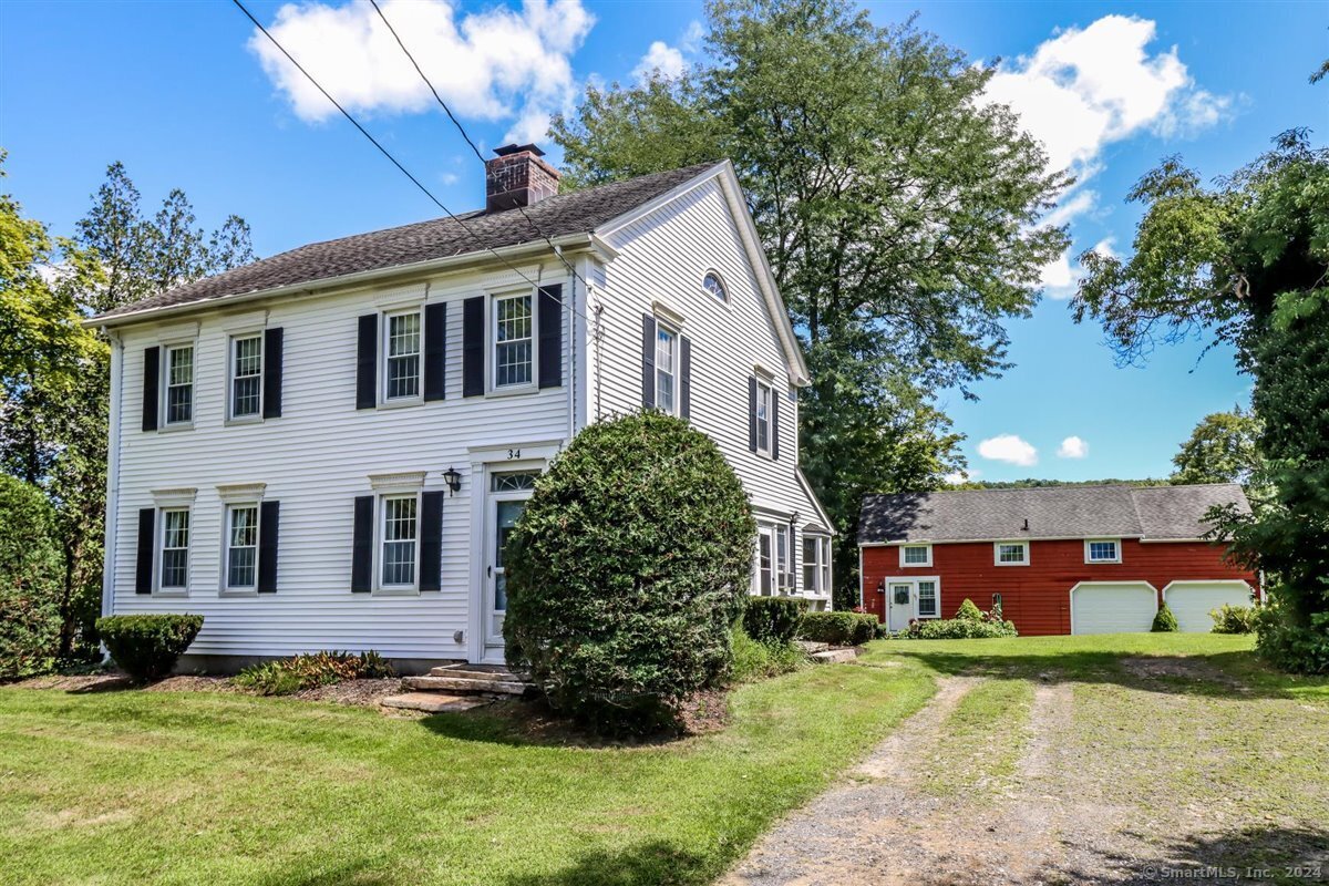 34 Old Park Lane Road, New Milford, Connecticut - 4 Bedrooms  
2 Bathrooms  
8 Rooms - 