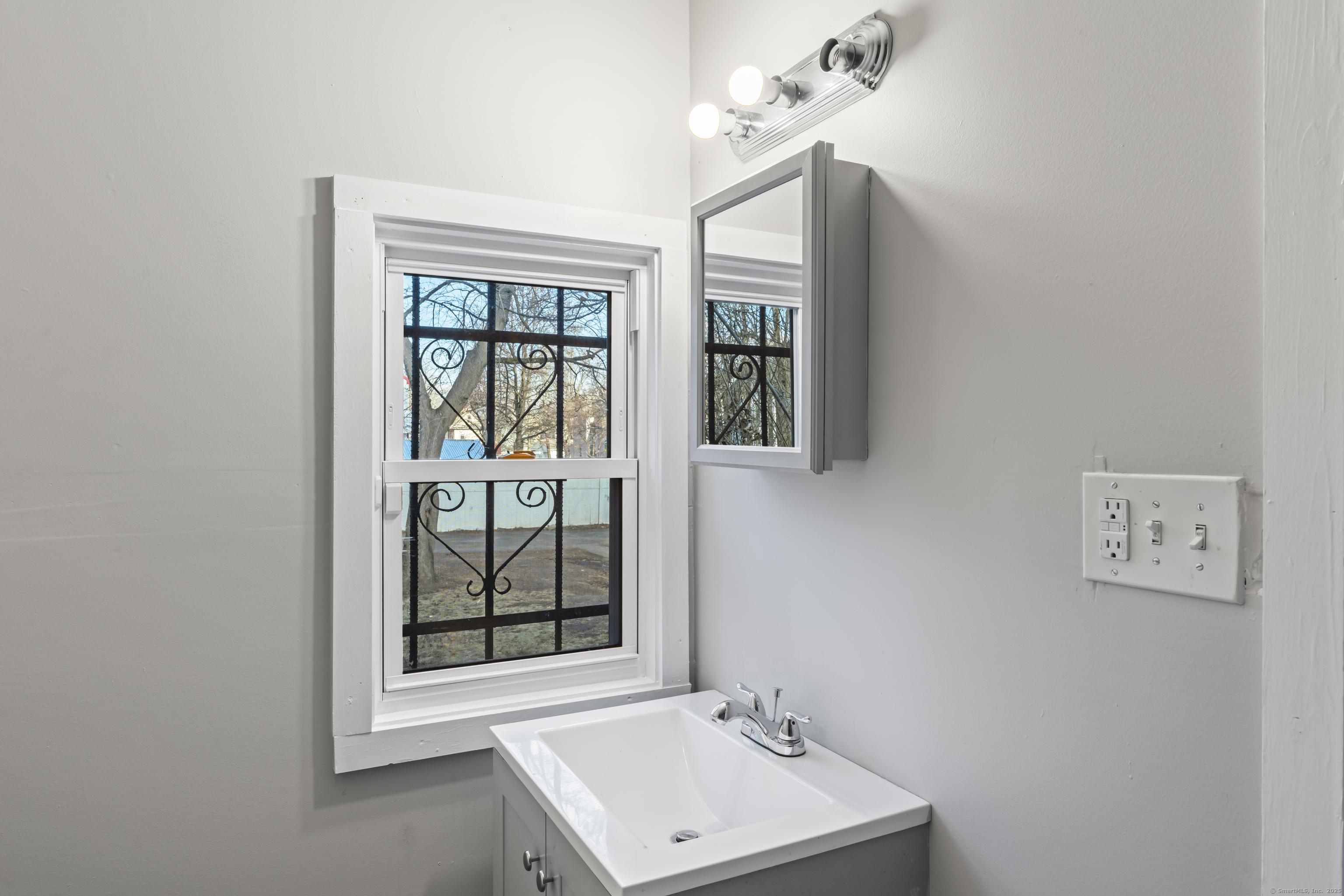 311 Bassett Street, New Haven, Connecticut image 17