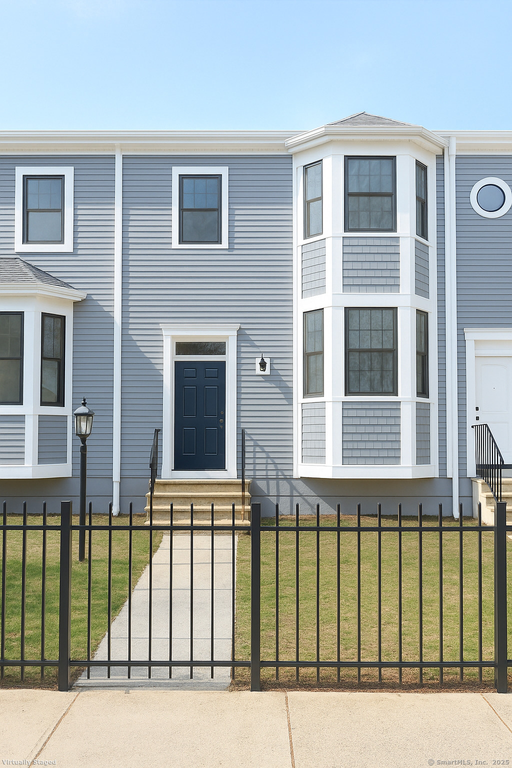 Property for Sale at Park Avenue 831, Bridgeport, Connecticut - Bedrooms: 2 
Bathrooms: 3 
Rooms: 4  - $275,000