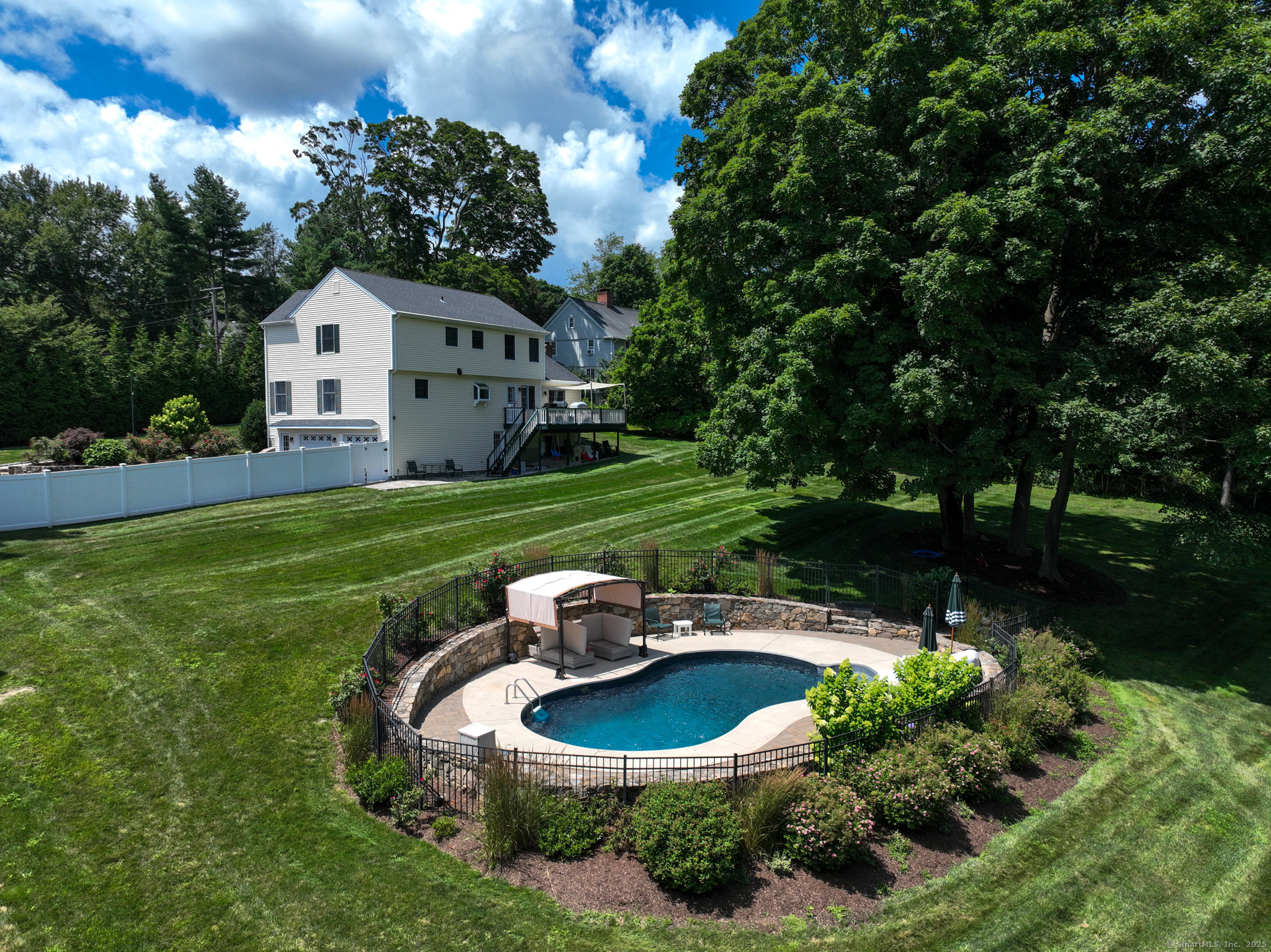 803 Grassy Hill Road