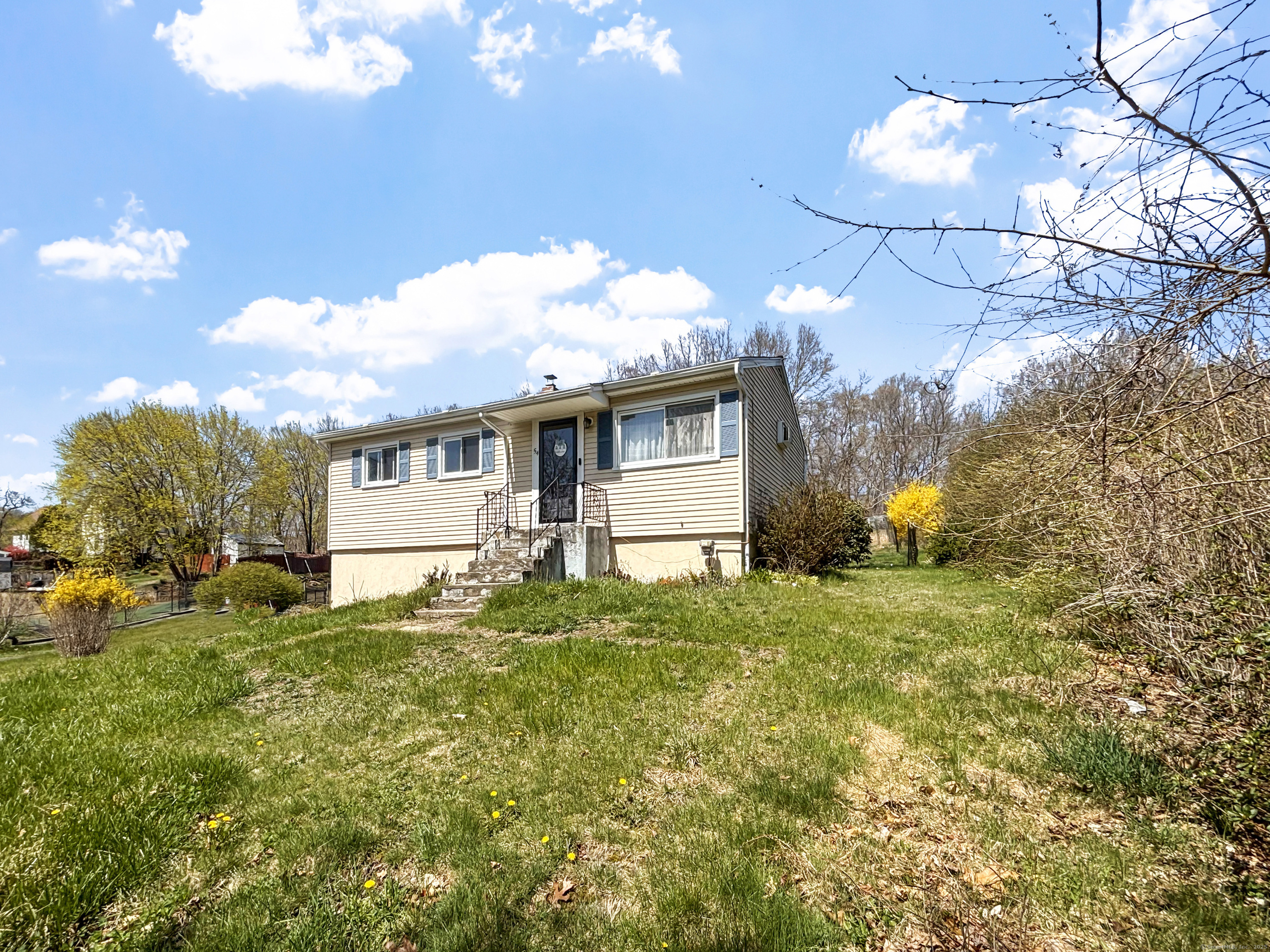 54 Lorenzo Street, Norwich, Connecticut image 3