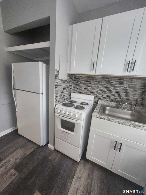 Photo of 22 Brown Street, Hartford, CT 06114 (MLS # 24157504)